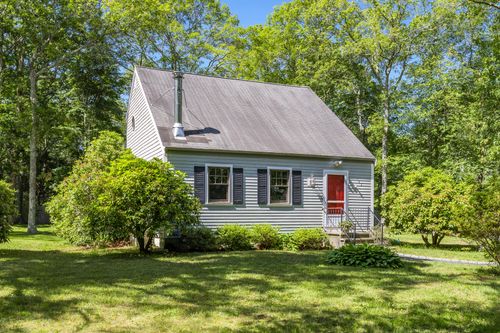 153 Blackthorn Rd, Marstons Mills, MA, 02648-1024 | Card Image