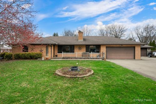 1321 Florence Dr, Sycamore, IL, 60178-1105 | Card Image