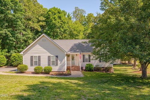 131 N Cobble Creek Dr, Henderson, NC, 27537-4104 | Card Image