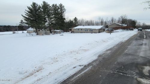 31 Stewart St, Dolgeville, NY, 13329-1422 | Card Image