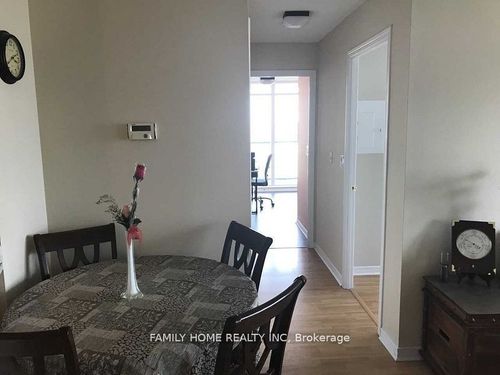 2402-5500 Yonge St, North York, ON, M2N7L1 | Card Image
