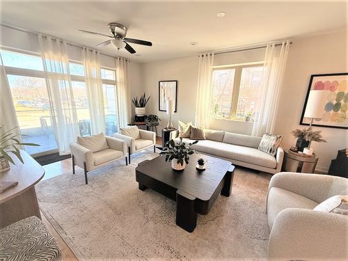 apt-4e-2835 W Division St, CHICAGO, IL, 60622-2736 | Card Image