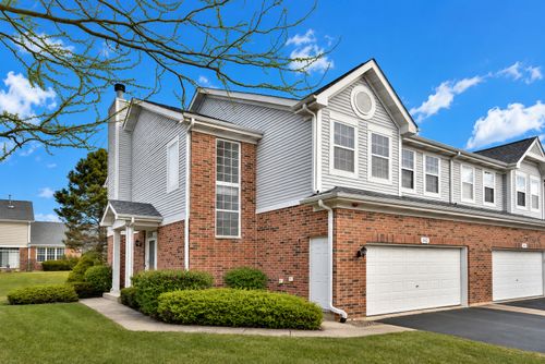 129-129 Chestnut Hills Cir, Burr Ridge, IL, 60527-6987 | Card Image