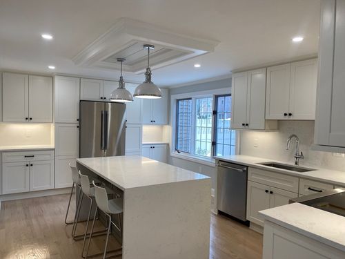 19-19 Oakland Ave, Needham, MA, 02492-3111 | Card Image