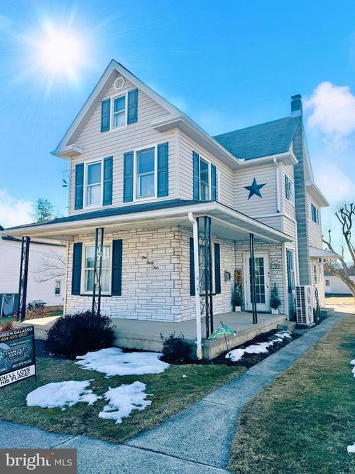 194 N 7th St, LEHIGHTON, PA, 18235-1202 | Card Image