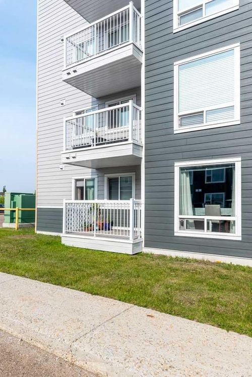 101b-5101 18 St, Lloydminster, AB, T9V2G7 | Card Image
