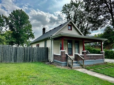 365 N Wayne Street, House other with 2 bedrooms, 1 bathrooms and null parking in Martinsville IN | Image 2