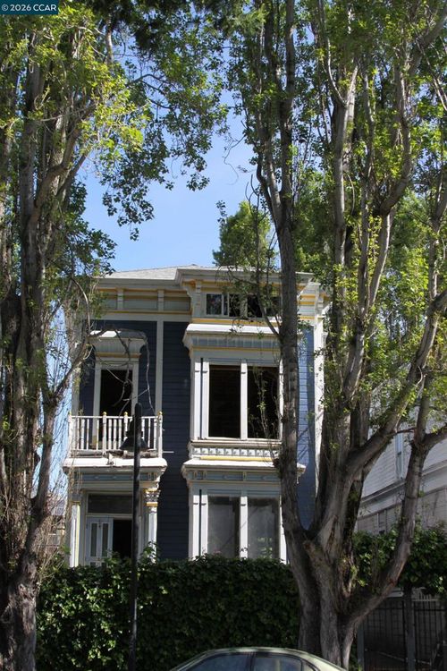 1418 8th St, Oakland, CA, 94607-1935 | Card Image