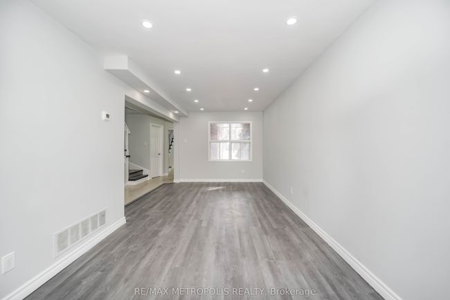 1927 Parkside Dr, House other with 5 bedrooms, 4 bathrooms and 2 parking in Pickering ON | Image 19