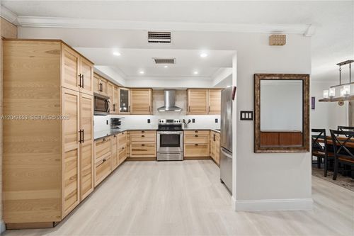 2822 N 34th Ave, Hollywood, FL, 33021-3139 | Card Image