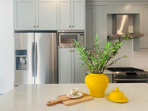 2-16361 23a Ave, Surrey, BC, V3Z0V9 | Card Image