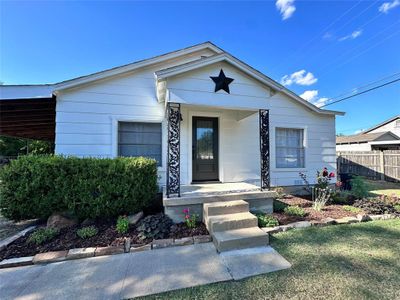 View of front facade featuring a carport | Image 2