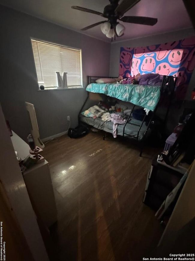 305 E Hugo St, House other with 3 bedrooms, 1 bathrooms and null parking in Dilley TX | Image 13