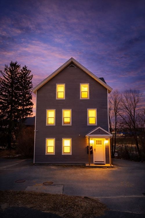 4 S Harlem St, Worcester, MA, 01610-2889 | Card Image