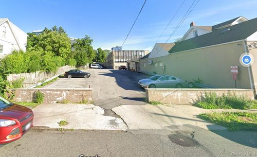 92 North Ave, New Rochelle, NY, 10801-7413 | Card Image