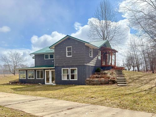 16300 Mcclure Ave, Sand Lake, MI, 49343-8719 | Card Image
