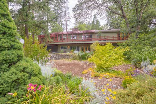 1031 Nw Prospect Ave, Grants Pass, OR, 97526-1160 | Card Image