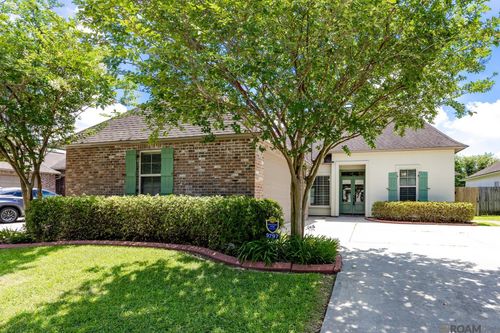 9797 Market West Dr, Baton Rouge, LA, 70810-3637 | Card Image