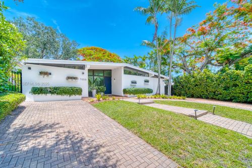 7055 Sw 84th Ave, Miami, FL, 33143-2457 | Card Image