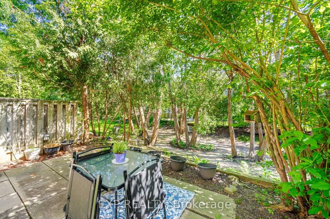 80 - 60 Hanson Rd, Condo with 4 bedrooms, 2 bathrooms and 1 parking in Mississauga ON | Image 32