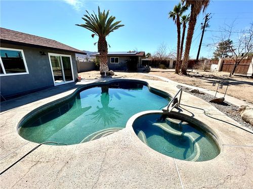 6698 Mesquite Dr, 29 Palms, CA, 92277-3458 | Card Image