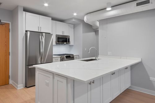 apt-401-4637 N Ashland Ave, Chicago, IL, 60640-8724 | Card Image