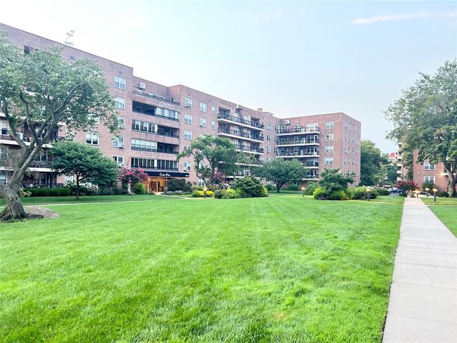 View of building exterior | Image 15