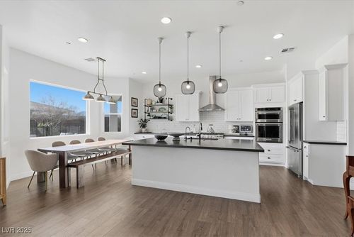 421 Emily Crossing Ct, Henderson, NV, 89015-5689 | Card Image