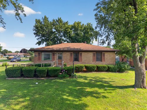 1522 Manhatten Drive, Streator, IL, 61364 | Card Image