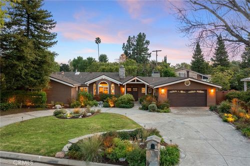 6217 Melba Ave, Woodland Hills, CA, 91367-1520 | Card Image