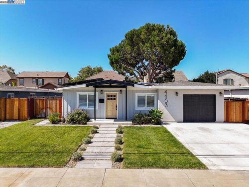 4453 Porter St, Fremont, CA, 94538-2803 | Card Image