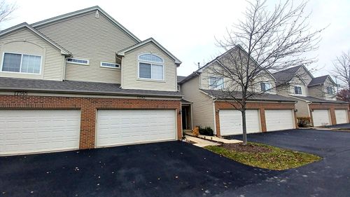 17543 S Gilbert Dr, Lockport, IL, 60441-1109 | Card Image