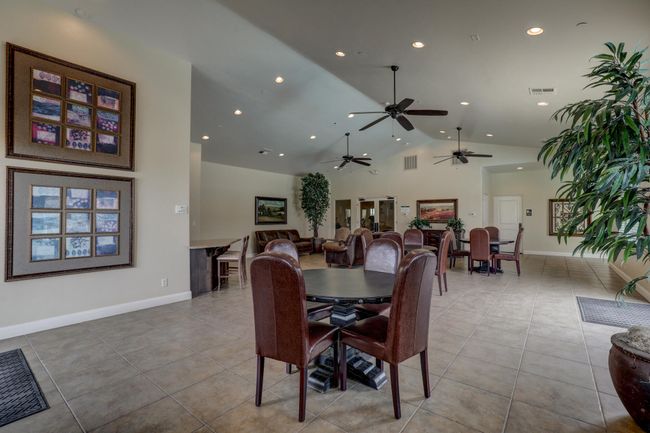 Clubhouse | Image 33