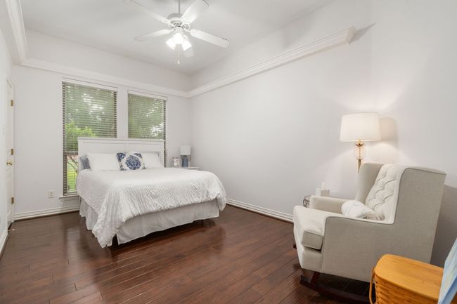 Secondary bedroom with walk-in closet | Image 25