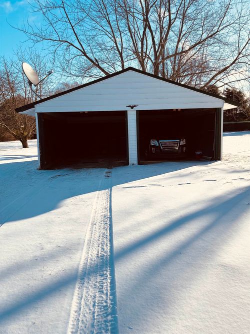 19155 S Raucholz Rd, Oakley, MI, 48649-9785 | Card Image