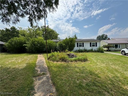 5173 Palmyra Rd Sw, Warren, OH, 44481-9801 | Card Image