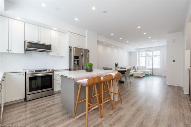 16 Place Polonaise Dr, Townhouse with 3 bedrooms, 3 bathrooms and 2 parking in Grimsby ON | Image 9