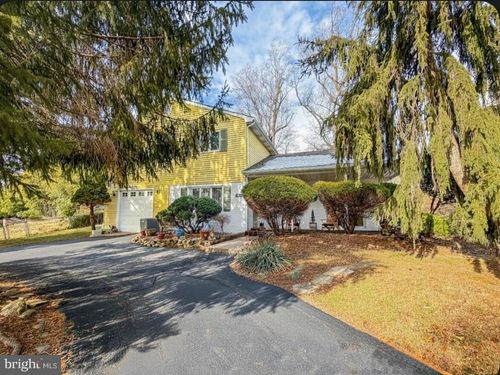 3676 Spruce Ave, TREVOSE, PA, 19053-7928 | Card Image