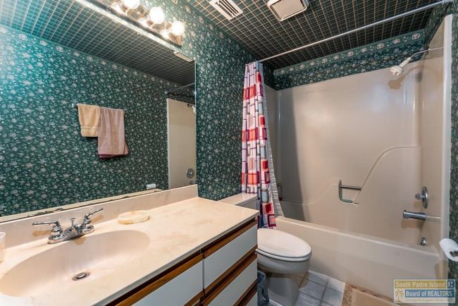 216B - 226 W Houston St, Condo with 2 bedrooms, 4 bathrooms and 1 parking in Port Isabel TX | Image 14