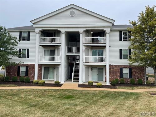 unit-b-16518 Victoria Crossing Dr, Wildwood, MO, 63040-1466 | Card Image