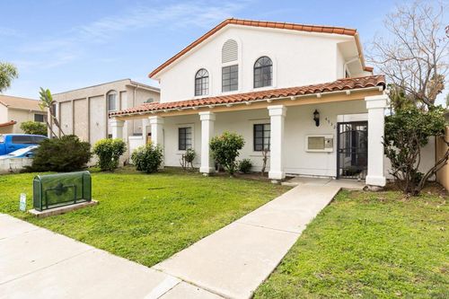 4-4532 Dodson St, San Diego, CA, 92102 | Card Image