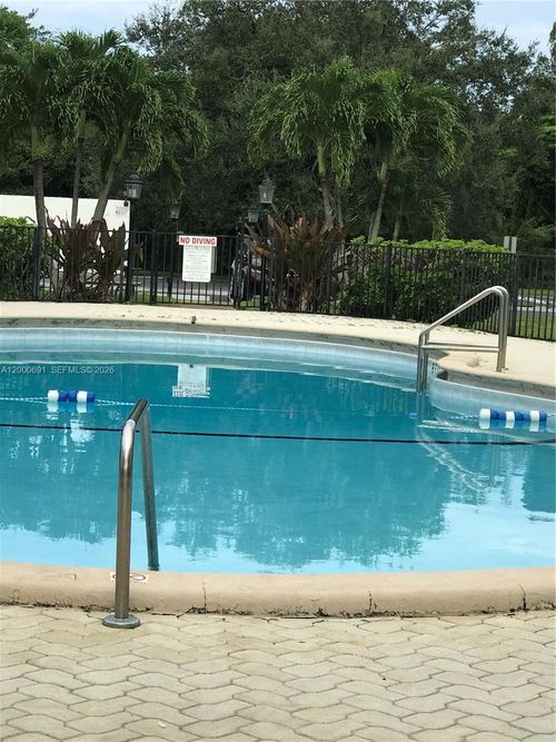 c304-15201 Ne 6th Ave, Miami, FL, 33162-5090 | Card Image