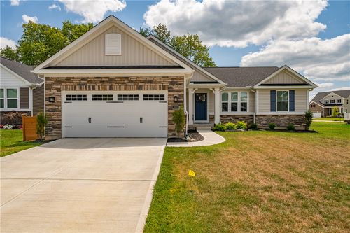 1047 Brooke Ln, Xenia, OH, 45385-1488 | Card Image