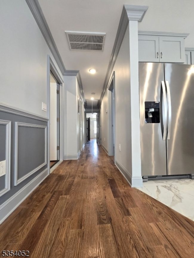 90 Seaview Ave, Home with 6 bedrooms, 4 bathrooms and null parking in Jersey City NJ | Image 27