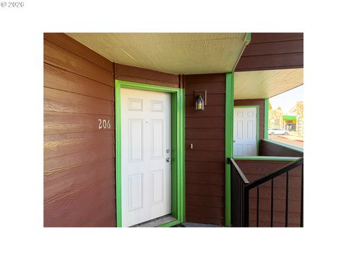 206-9230 Se Division St, Portland, OR, 97266-1489 | Card Image