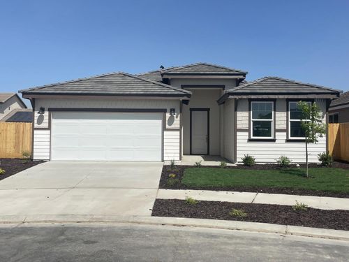 420 South Susan Ave, Kerman, CA, 93630 | Card Image