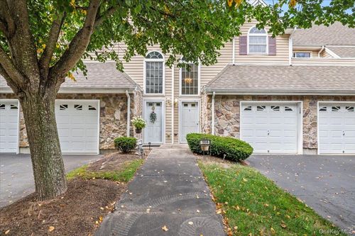108 Joseph Ln, Dix Hills, NY, 11746-5663 | Card Image