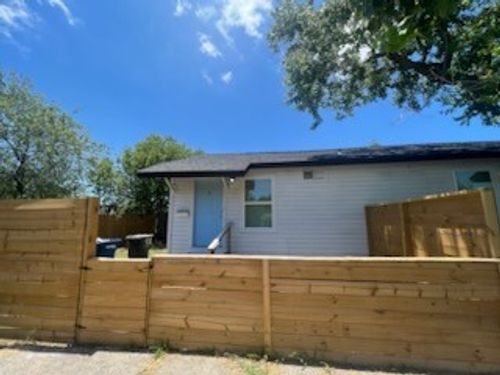 1002 23rd St, Corpus Christi, TX, 78405-1750 | Card Image