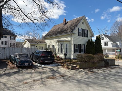 628 Beacon St, Lowell, MA, 01850-1338 | Card Image