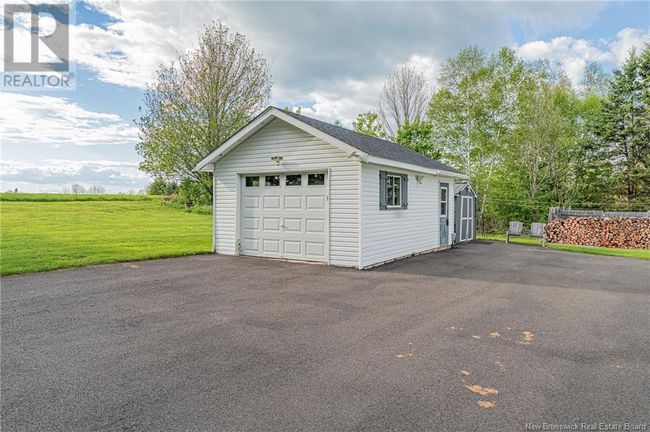 31 Longs Creek Rd, House other with 2 bedrooms, 2 bathrooms and null parking in Upper Kingsclear NB | Image 38